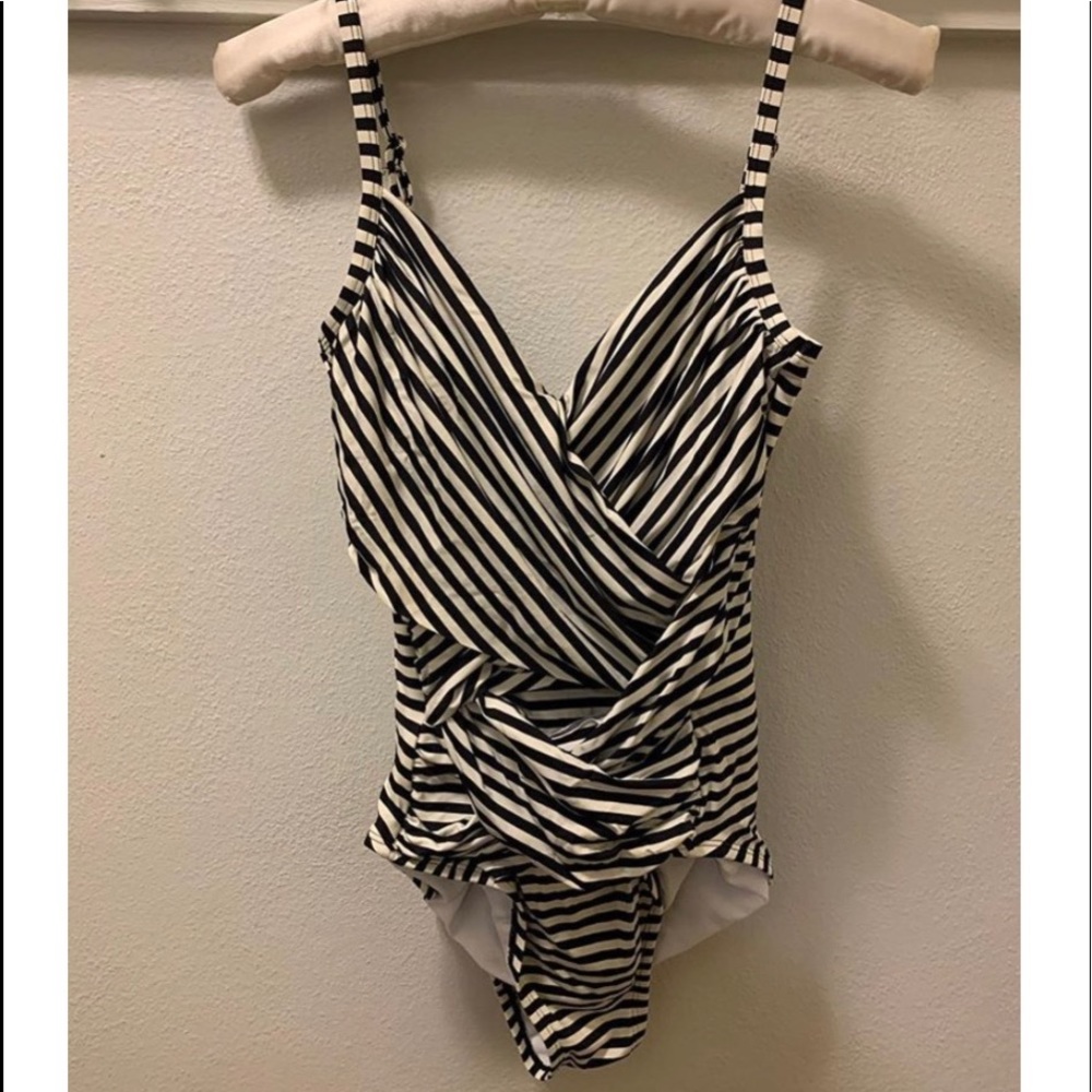 Merona one piece swimsuit